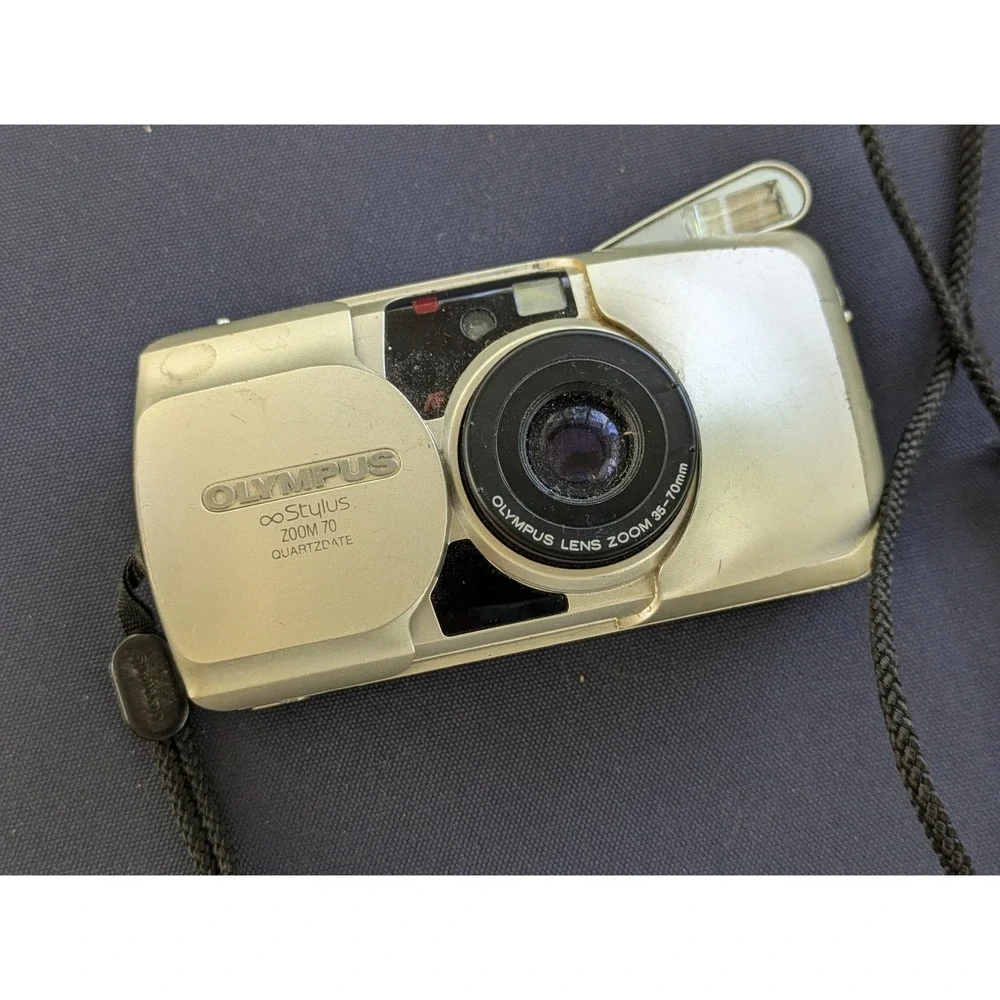 Olympus Infinity Stylus Zoom 70 35mm Film Camera Champagne Parts Repair